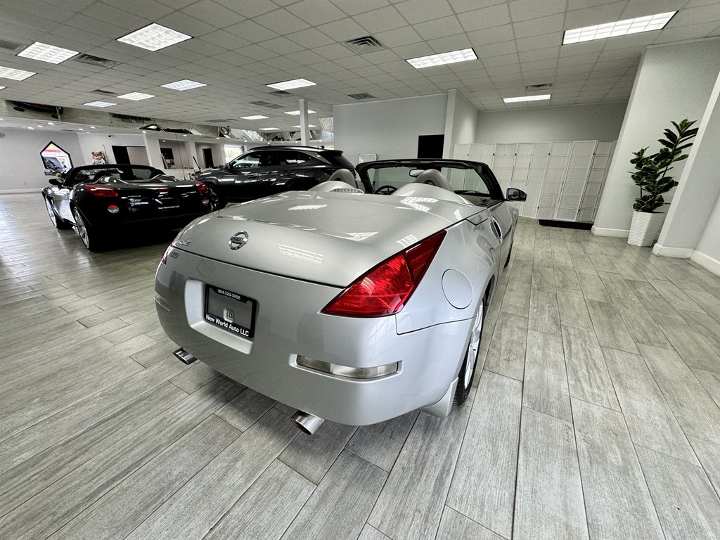 2004 Nissan 350Z Enthusiast photo