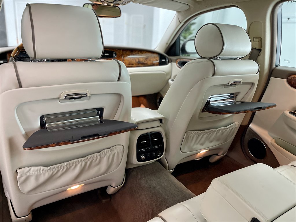 2005 Jaguar XJ-Series Vanden Plas photo