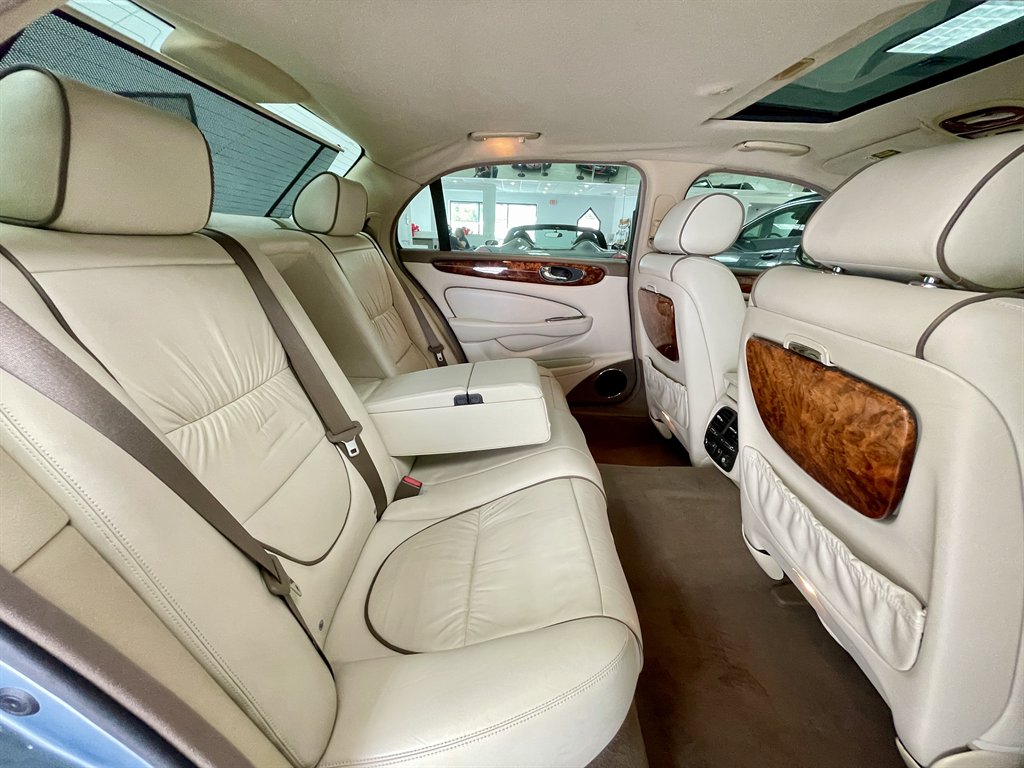 2005 Jaguar XJ-Series Vanden Plas photo