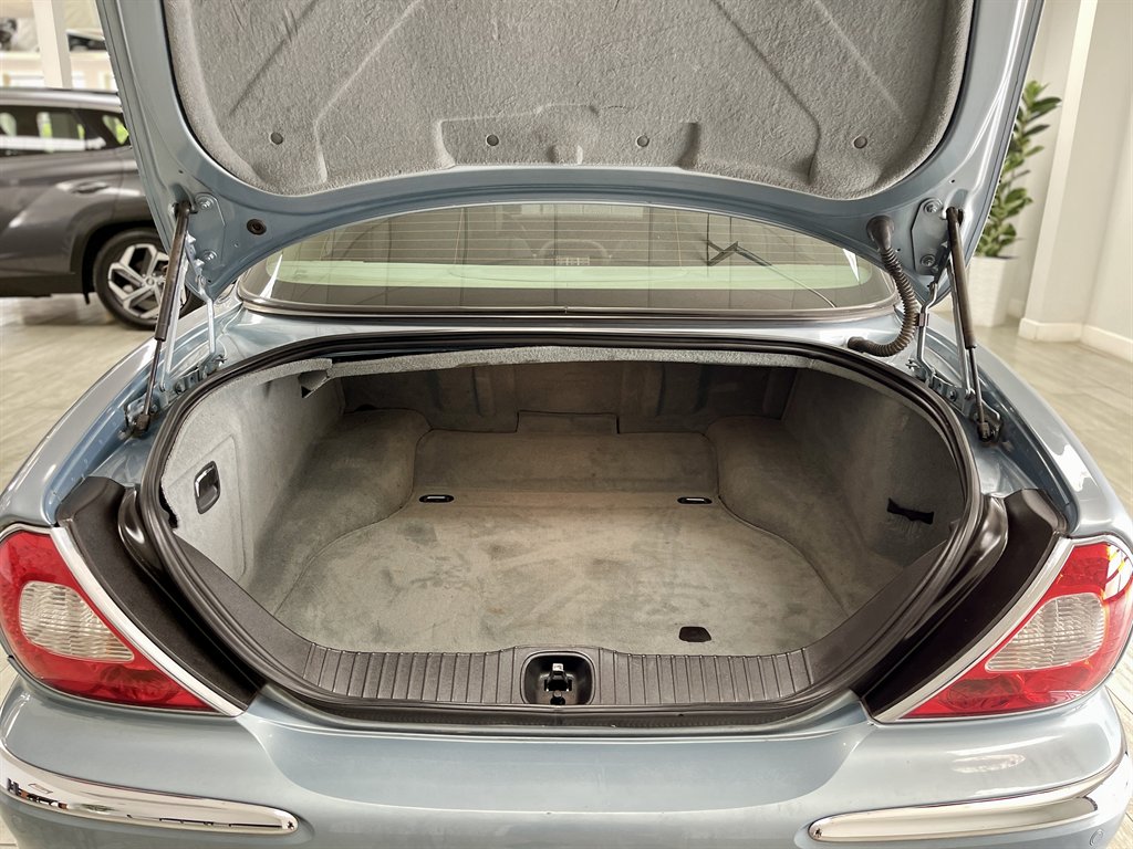 2005 Jaguar XJ-Series Vanden Plas photo