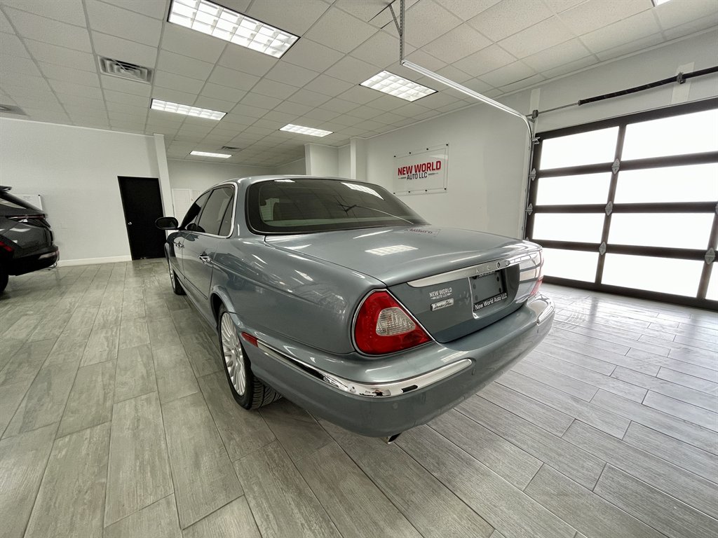 2005 Jaguar XJ-Series Vanden Plas photo