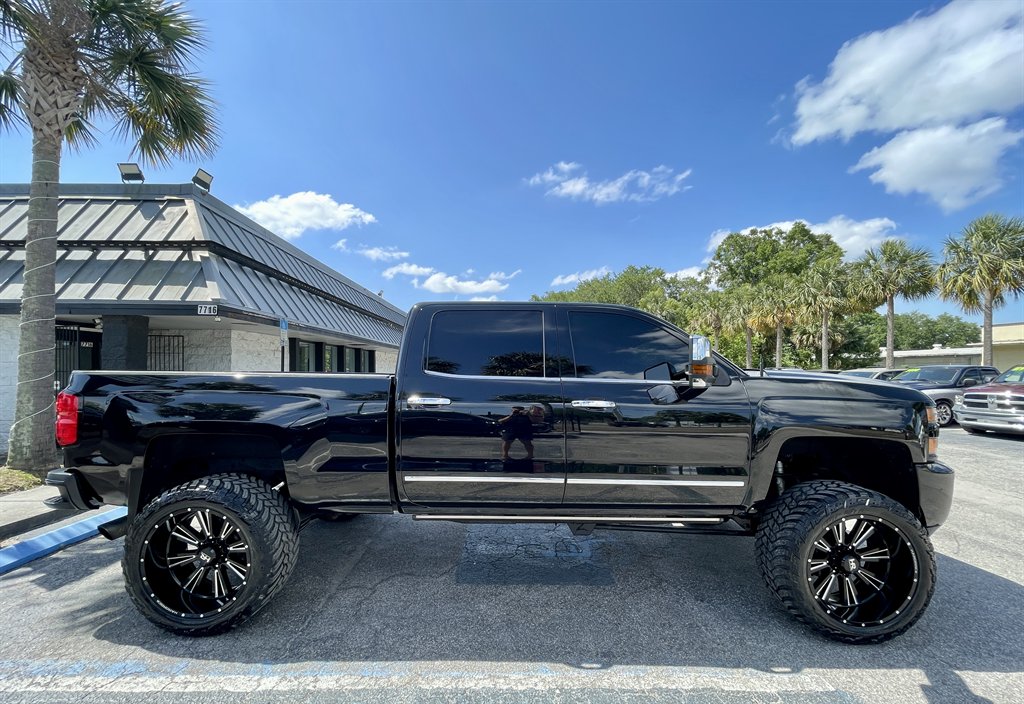 2016 Chevrolet Silverado 2500 LTZ photo