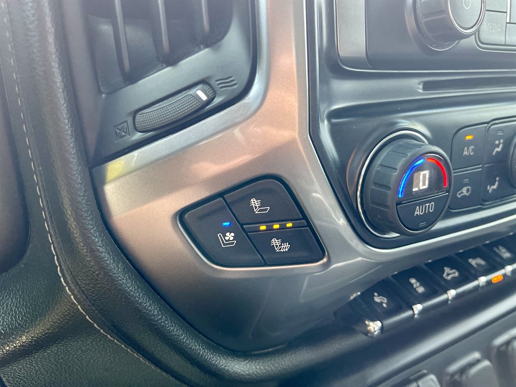 2016 Chevrolet Silverado 2500 LTZ photo