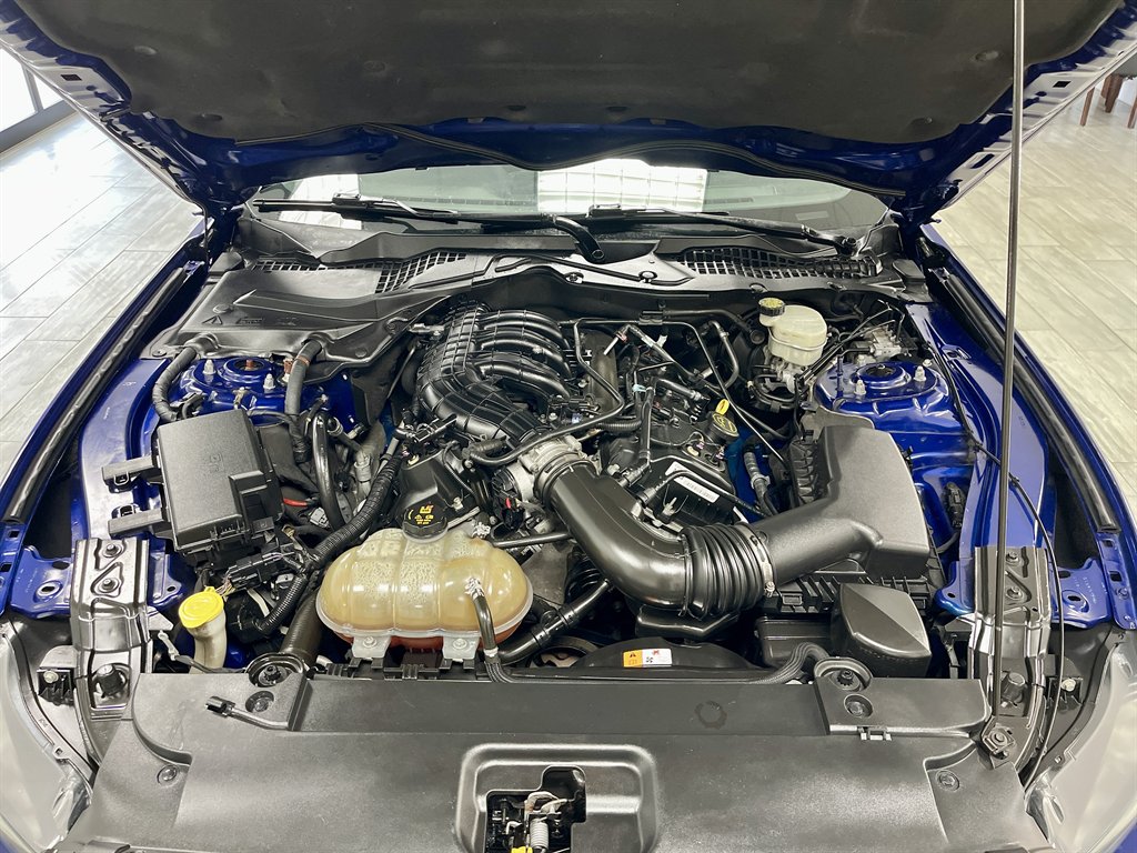 2016 Ford Mustang photo