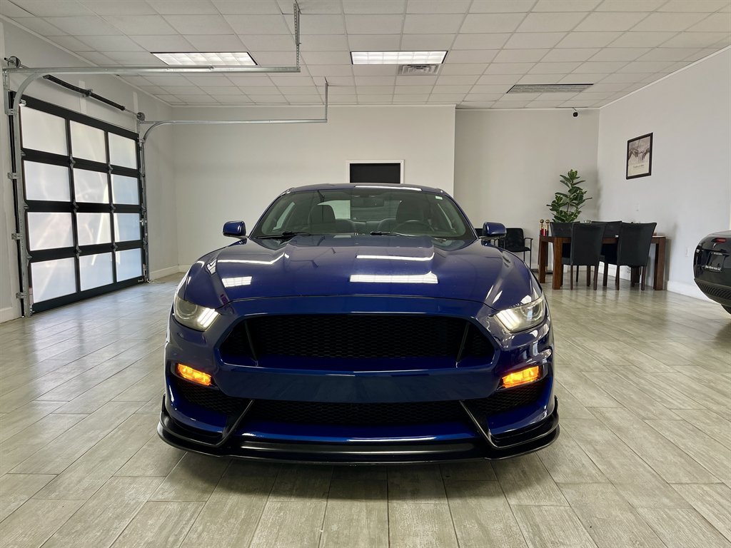 2016 Ford Mustang photo