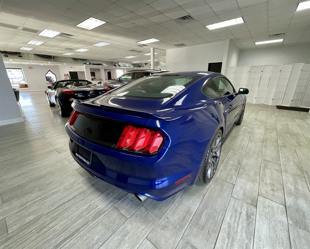 2016 Ford Mustang photo