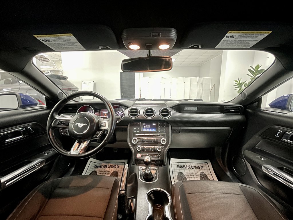2016 Ford Mustang photo