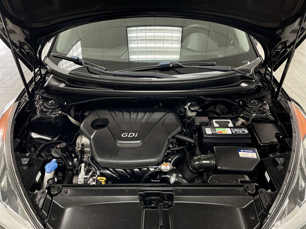 2016 Hyundai Veloster photo