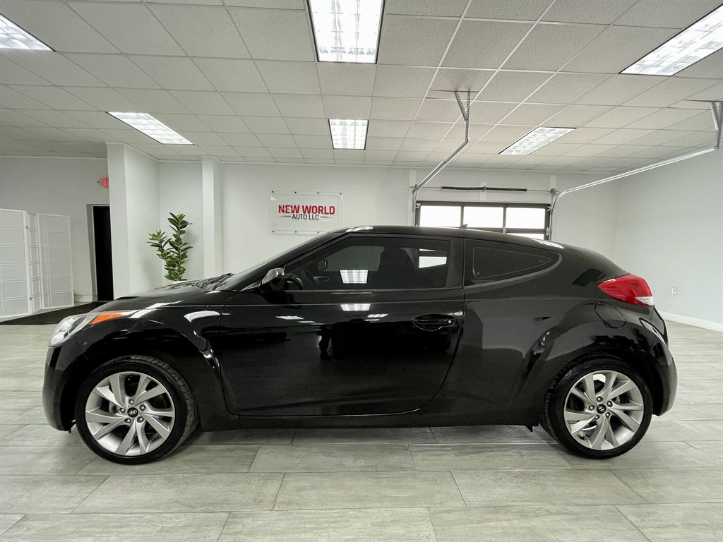 2016 Hyundai Veloster photo