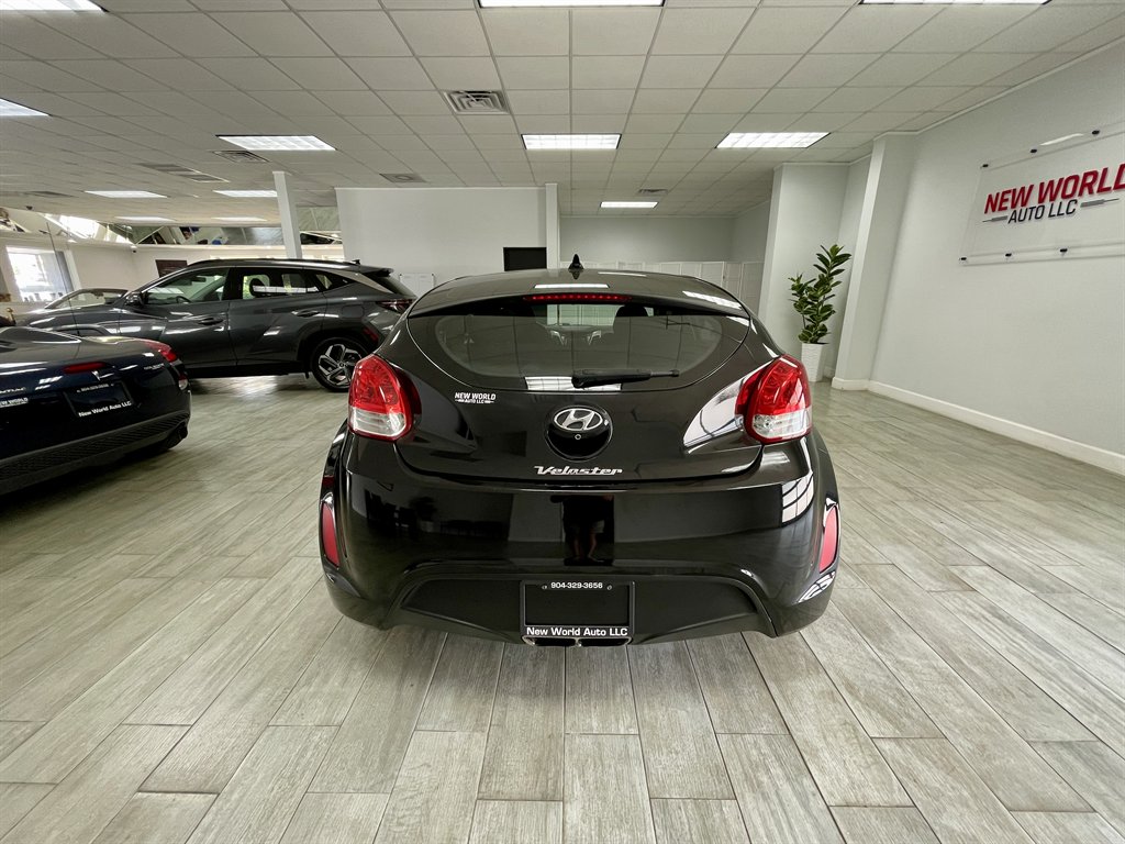 2016 Hyundai Veloster photo