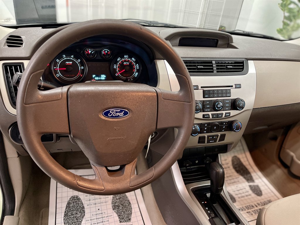 2008 Ford Focus S photo