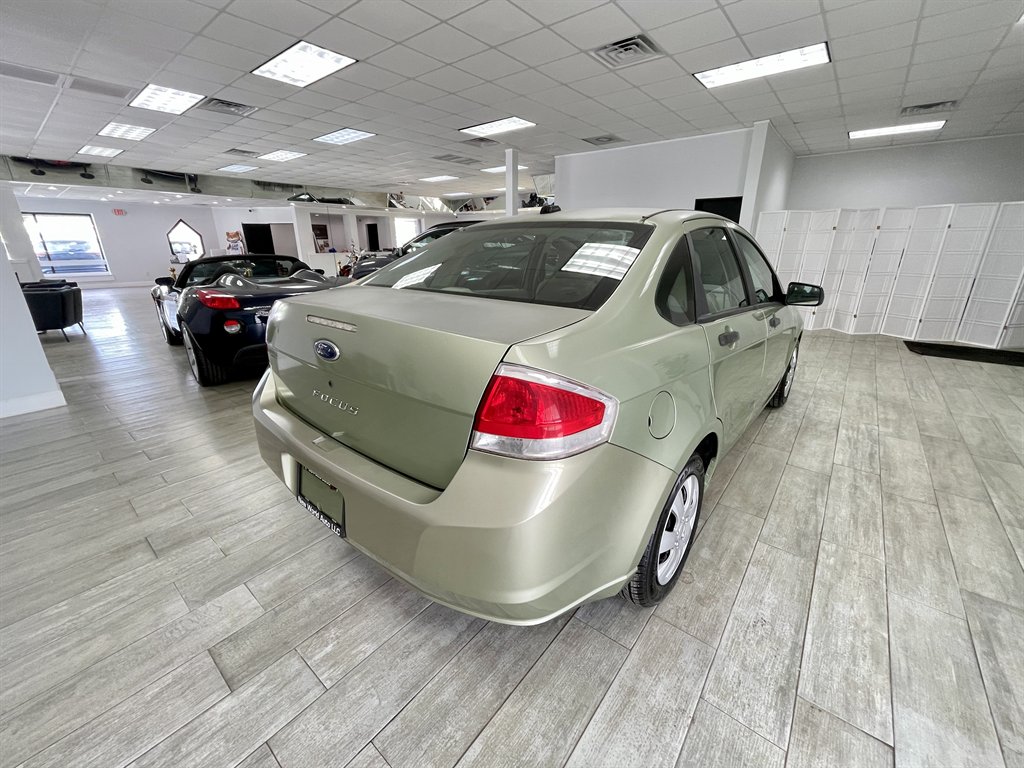 2008 Ford Focus S photo
