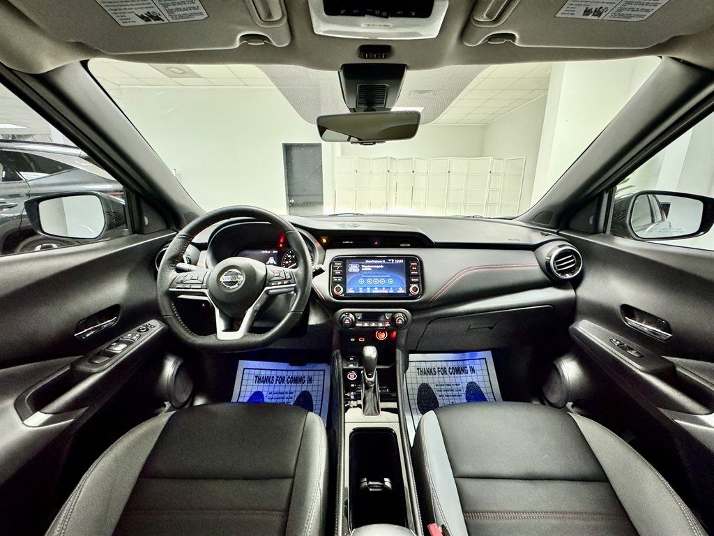 2021 Nissan Kicks SR photo