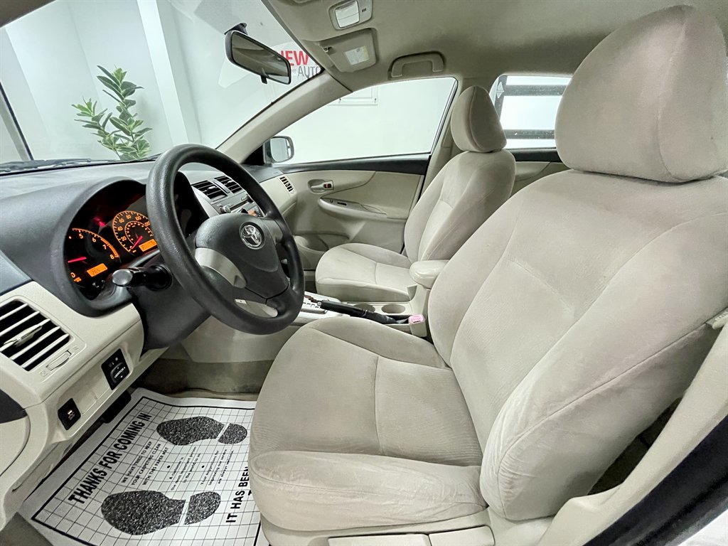 2011 Toyota Corolla photo