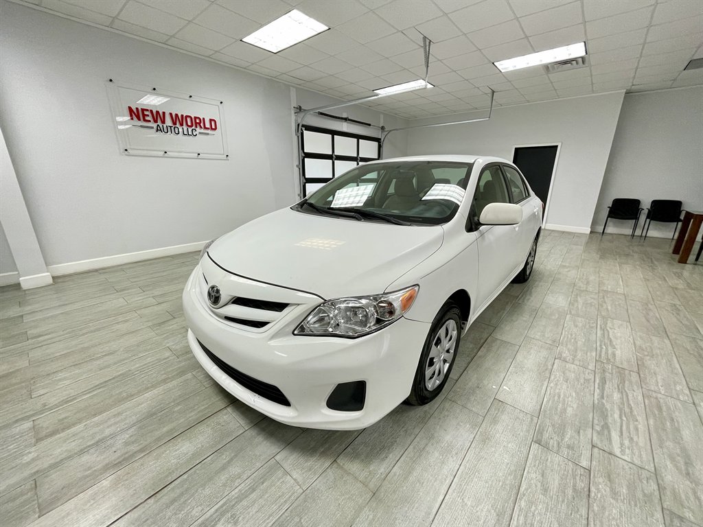 2011 Toyota Corolla photo