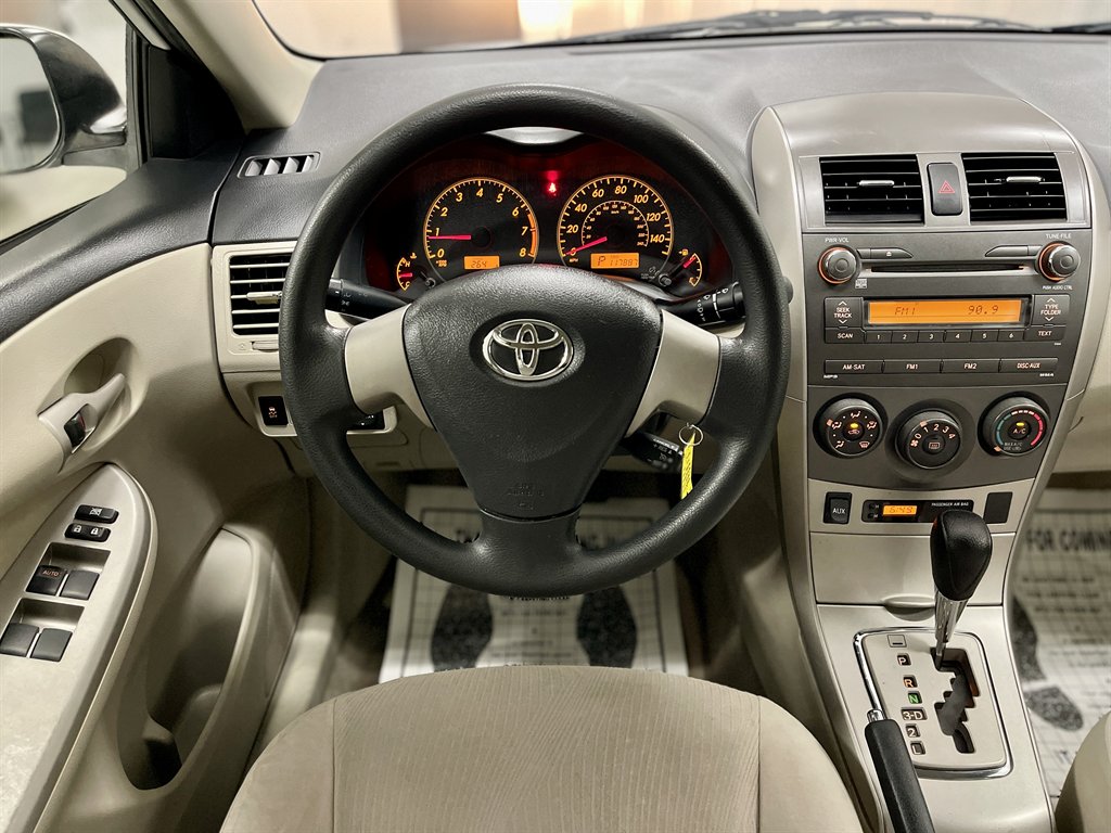 2011 Toyota Corolla photo