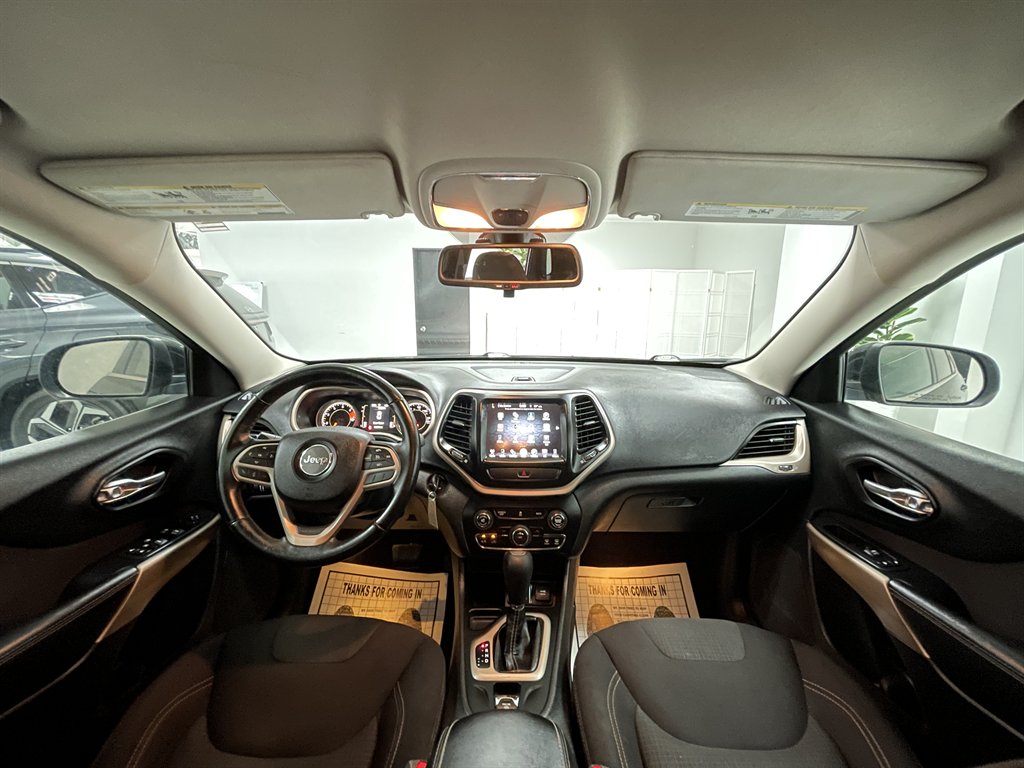 2017 Jeep Cherokee Latitude photo
