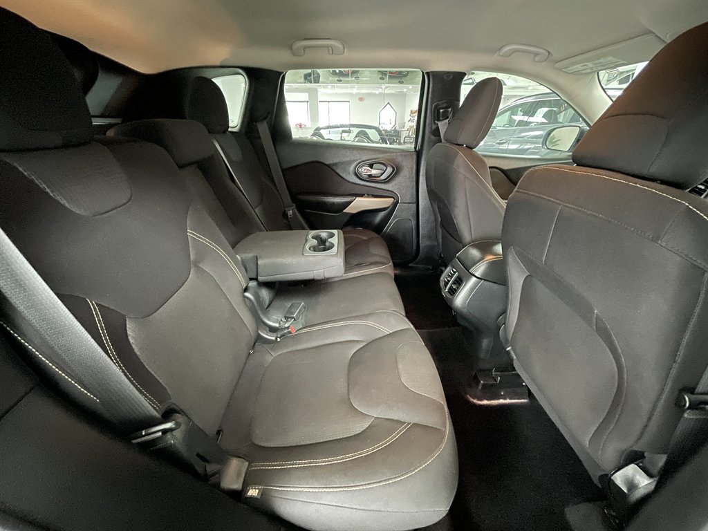 2017 Jeep Cherokee Latitude photo