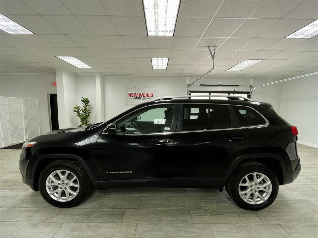 2017 Jeep Cherokee Latitude photo