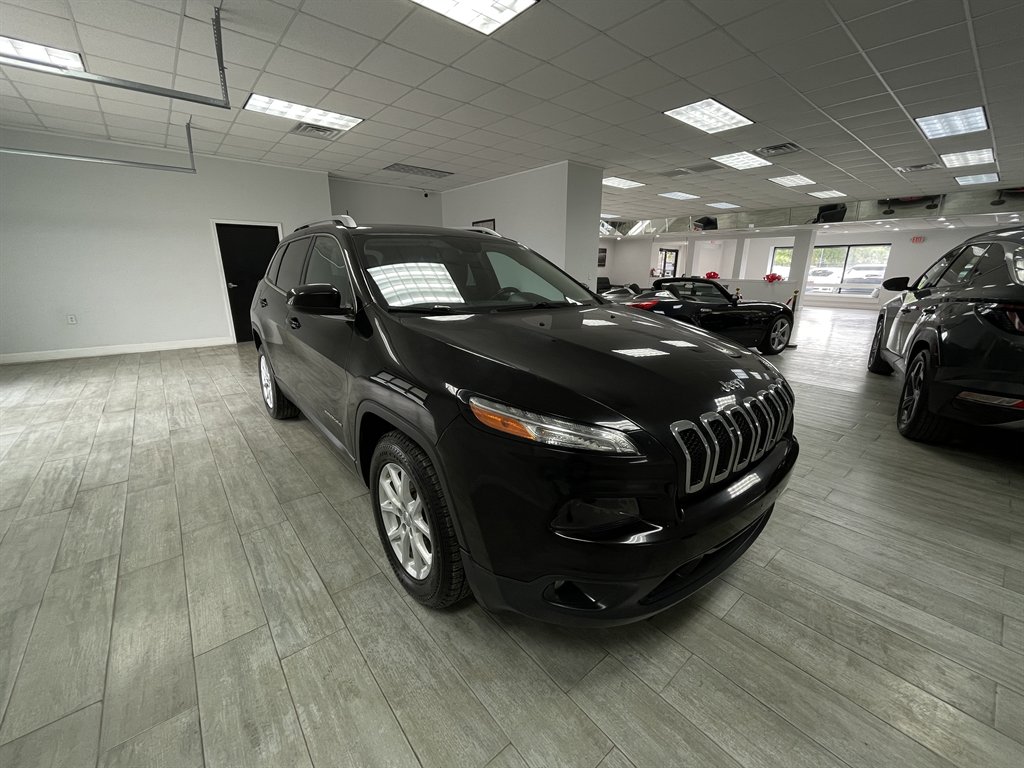 2017 Jeep Cherokee Latitude photo