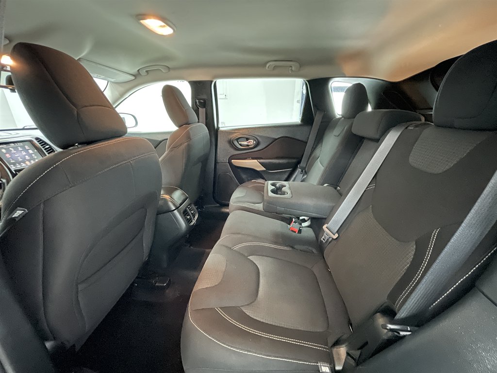 2017 Jeep Cherokee Latitude photo