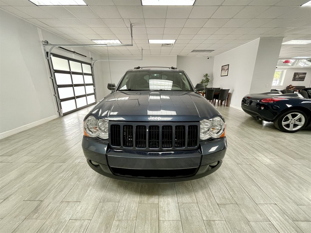 2009 Jeep Grand Cherokee Laredo photo