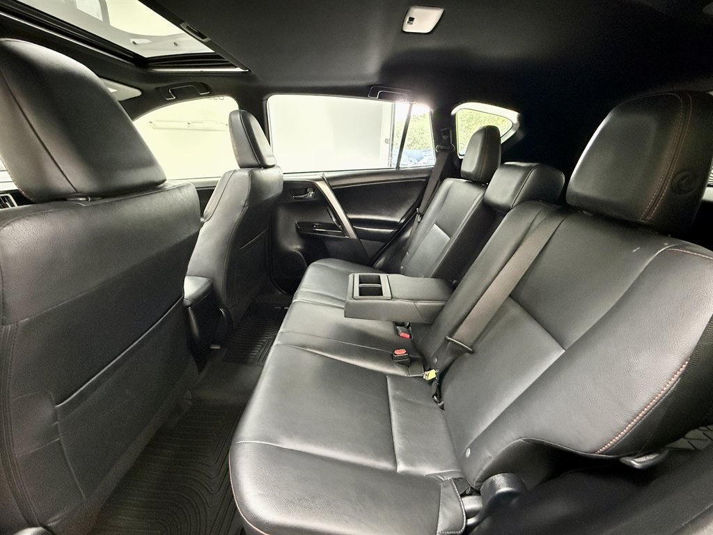 2017 Toyota RAV4 - $16,998