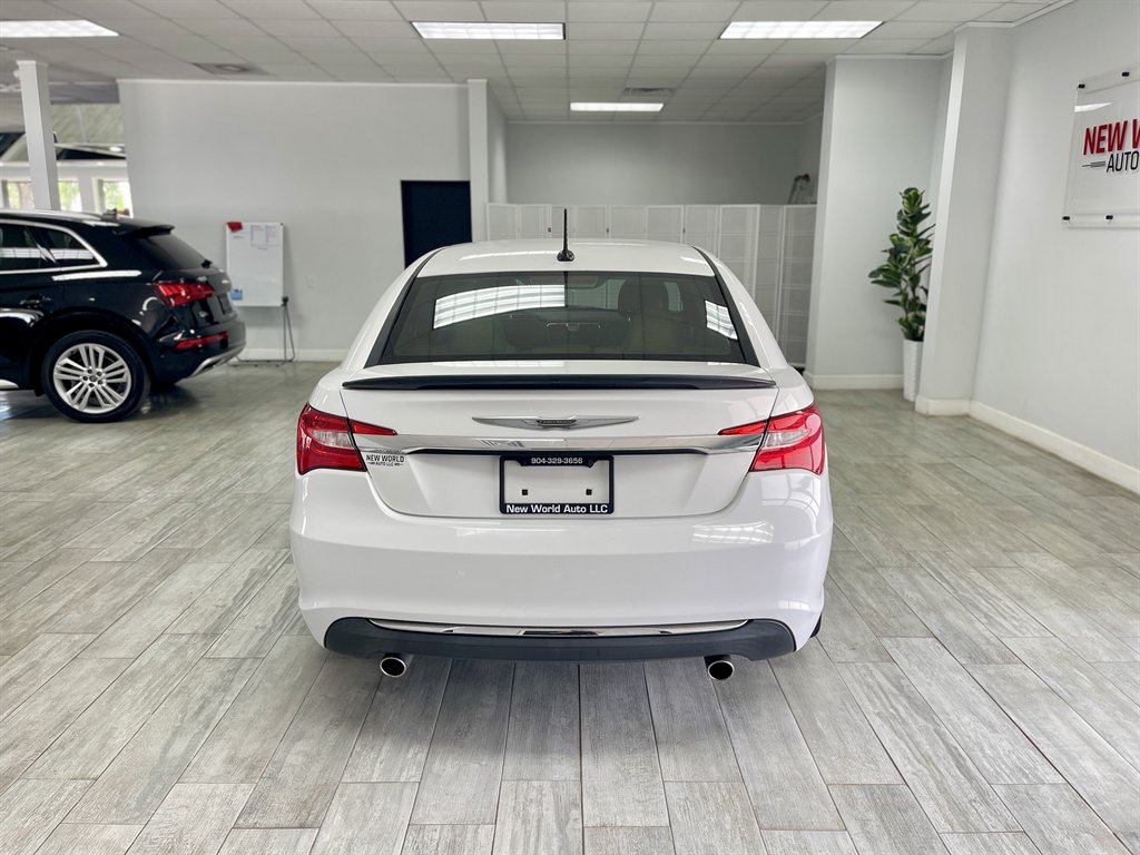 2012 Chrysler 200 - $5,998