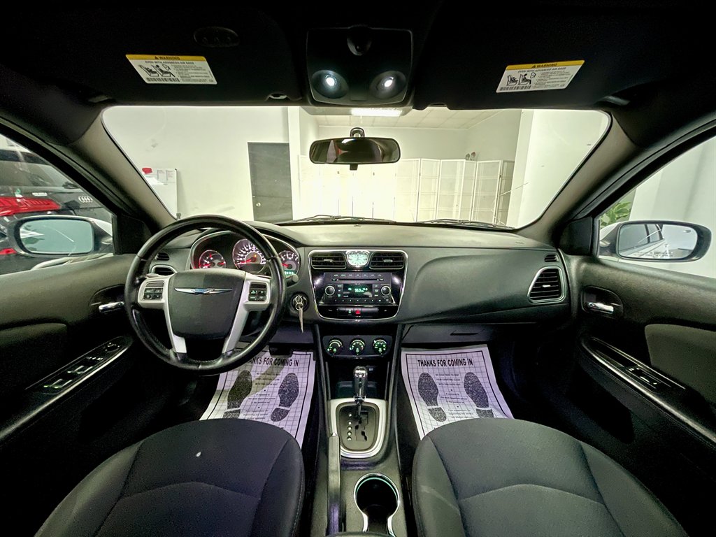 2012 Chrysler 200 - $5,998