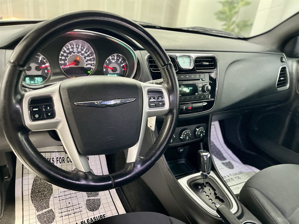 2012 Chrysler 200 - $5,998