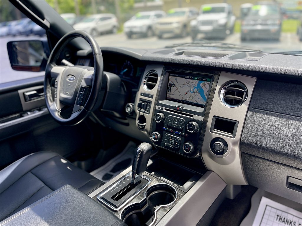 2015 Ford Expedition - $11,998