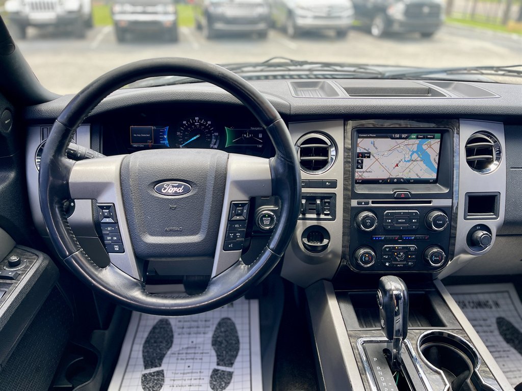 2015 Ford Expedition - $11,998