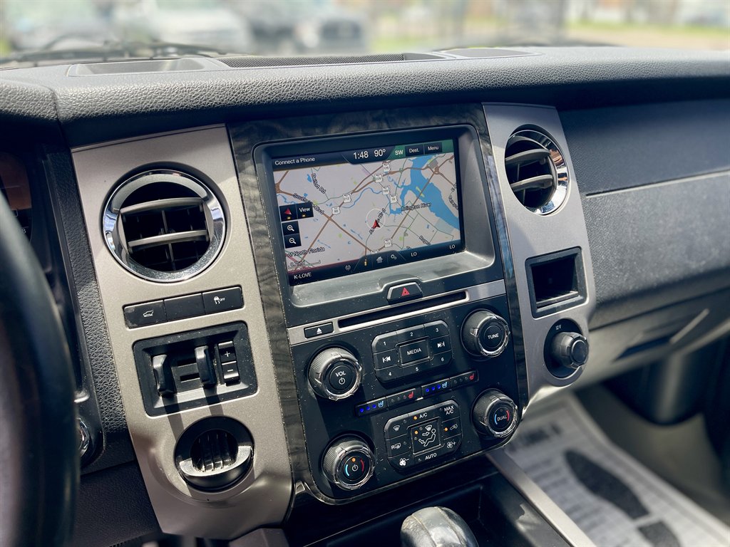 2015 Ford Expedition - $11,998