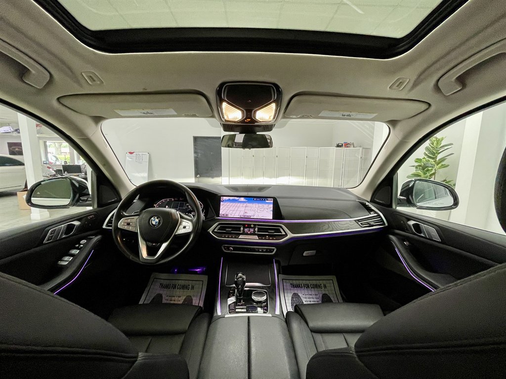 2020 BMW X7 - $29,998