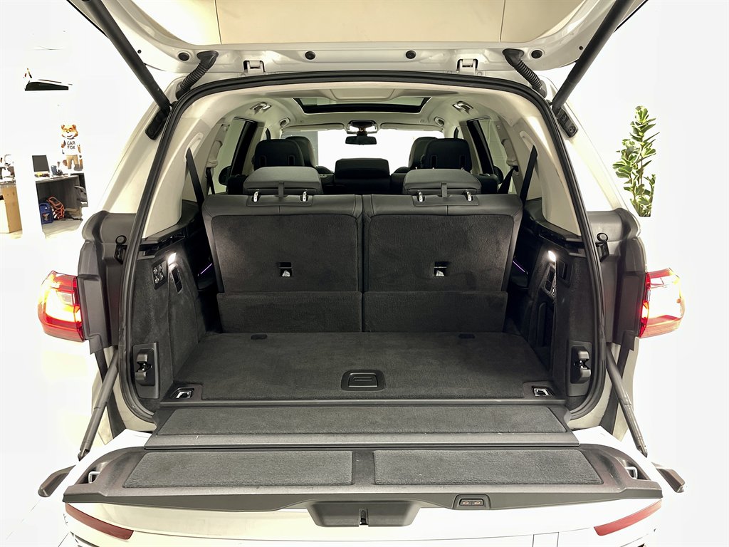 2020 BMW X7 - $29,998