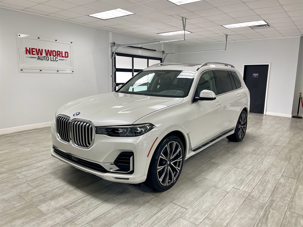 2020 BMW X7 - $29,998