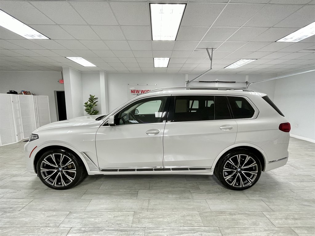 2020 BMW X7 - $29,998