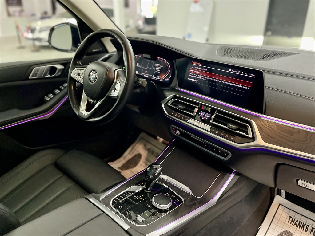 2020 BMW X7 - $29,998