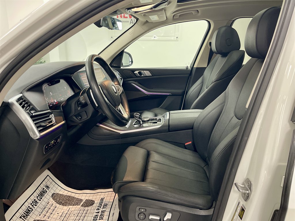 2020 BMW X7 - $29,998