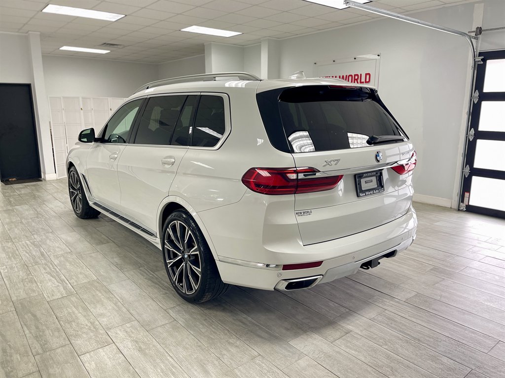 2020 BMW X7 - $29,998