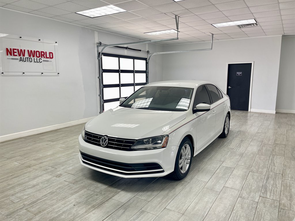 2018 Volkswagen Jetta - $9,998