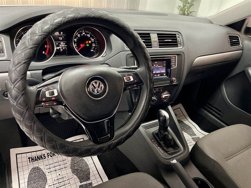 2018 Volkswagen Jetta - $9,998