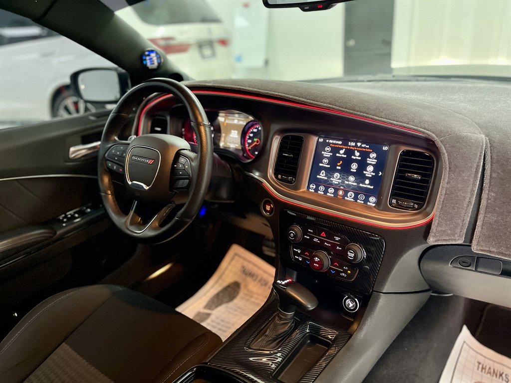 2019 Dodge Charger - $27,998