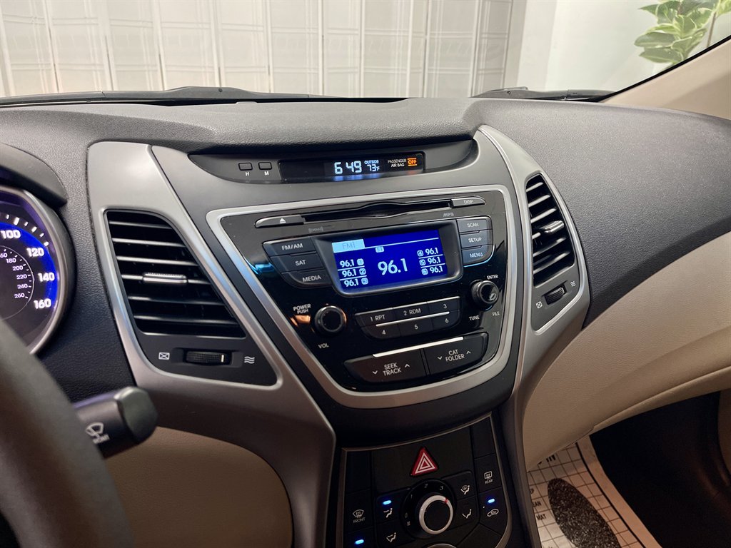 2016 Hyundai Elantra - $6,998