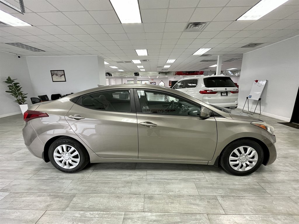 2016 Hyundai Elantra - $6,998