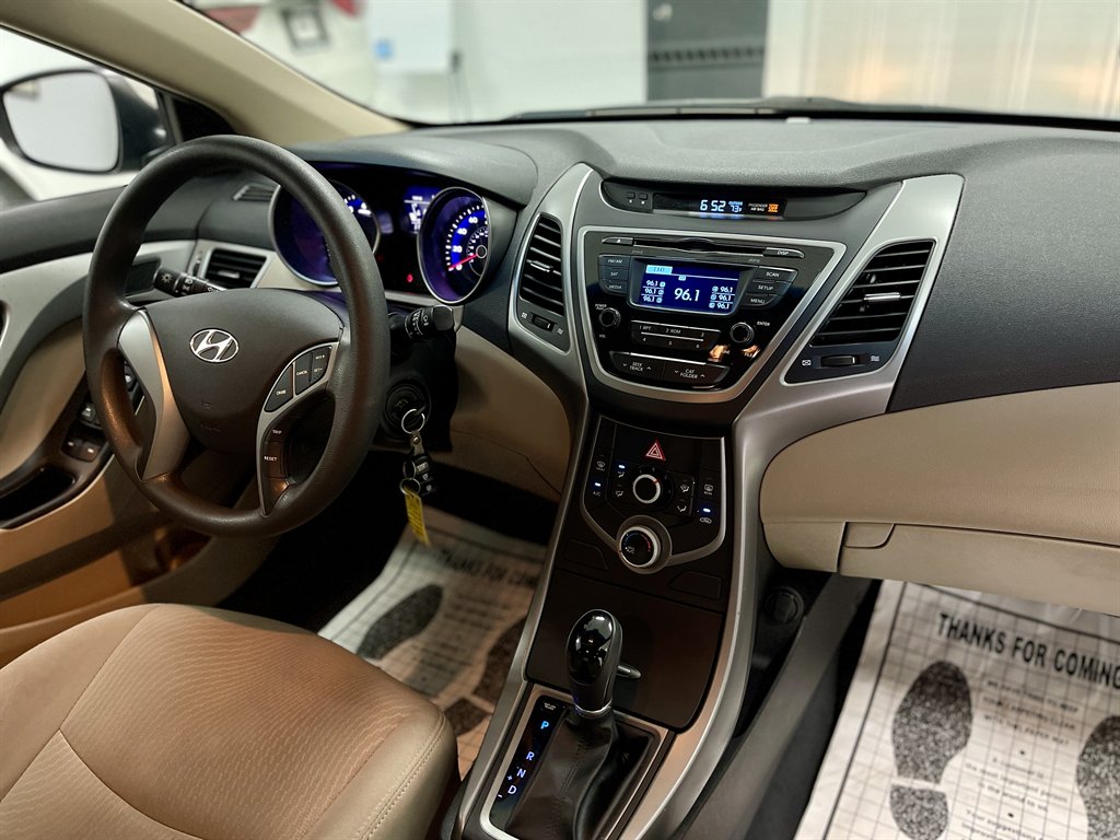 2016 Hyundai Elantra - $6,998