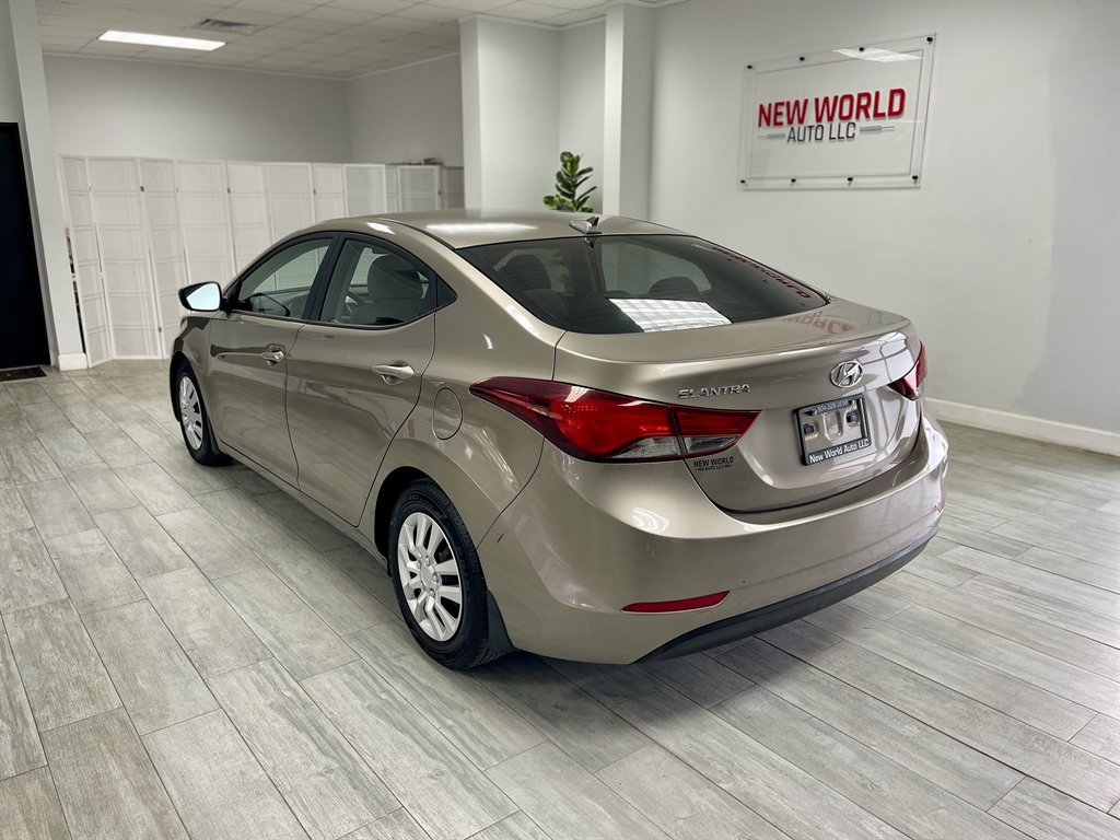 2016 Hyundai Elantra - $6,998