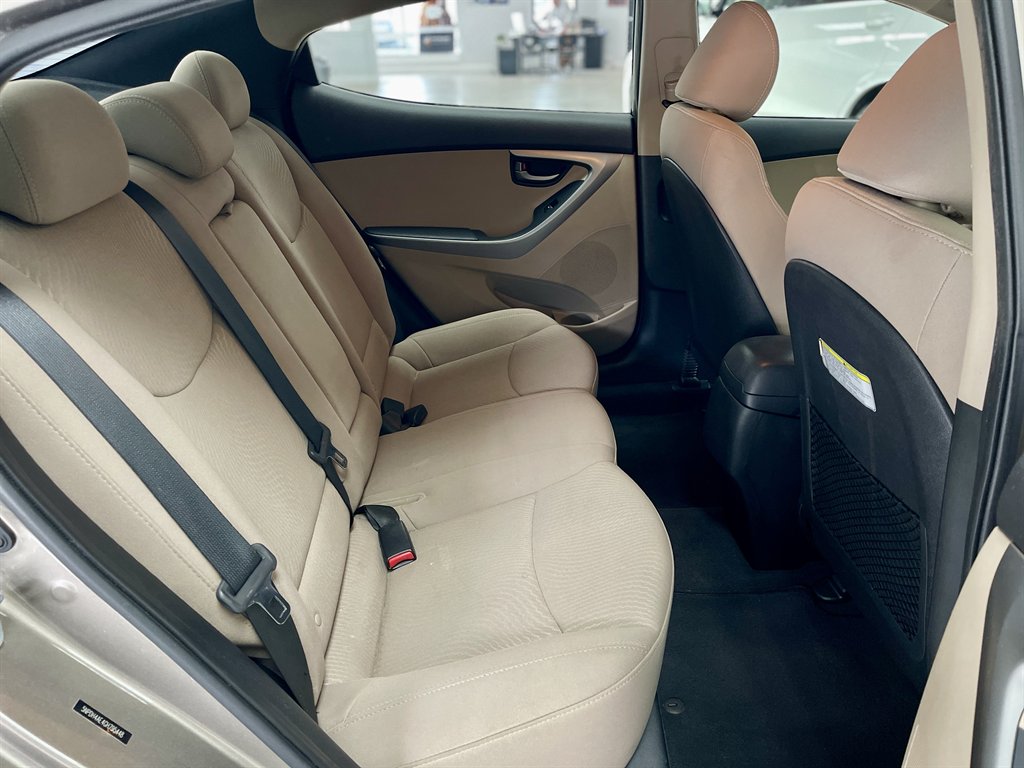 2016 Hyundai Elantra - $6,998