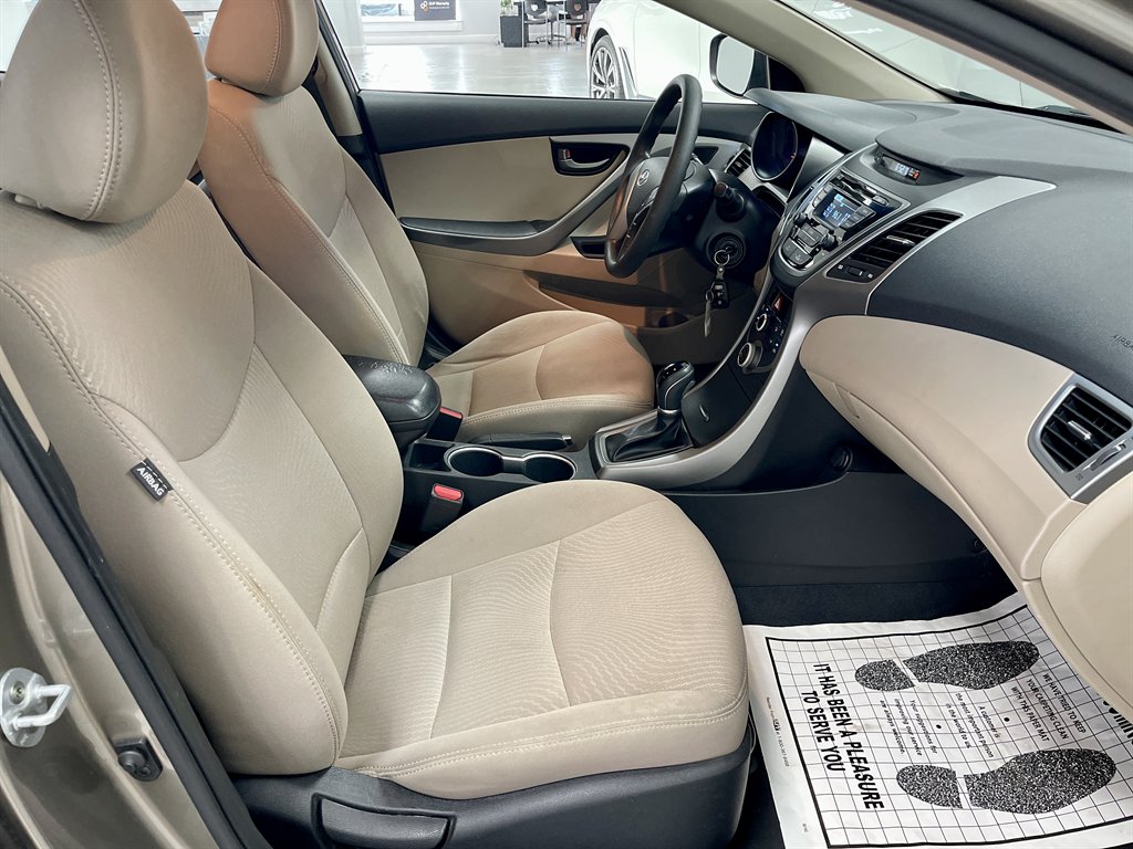 2016 Hyundai Elantra - $6,998