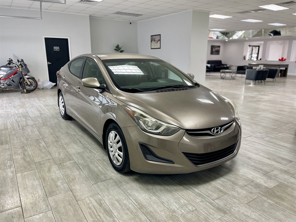 2016 Hyundai Elantra - $6,998